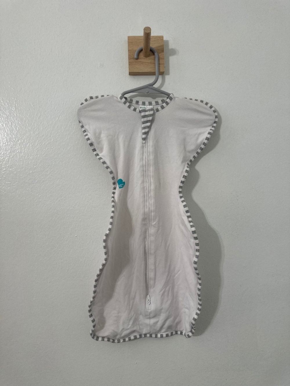 Love to Dream Swaddle Up Original Swaddle Small White/Gray Zip Cotton/Elastane